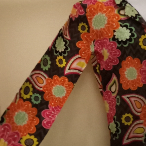 Vera Bradley Floral & Paisley Button Down Top - Picture 5 of 12